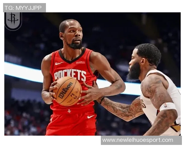 杜兰特赞阿门能力全面能胜任控卫中锋与大前锋多重角色